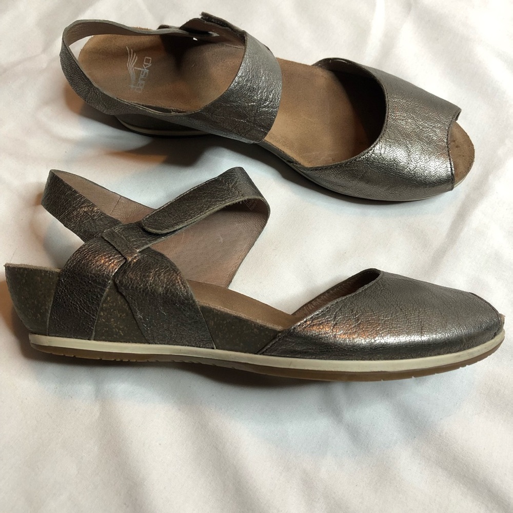 Dansko Marcy Pewter  leather silver color sandals